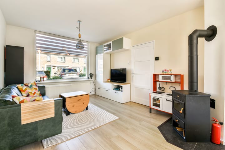 Foto 6 van Julianalaan 23