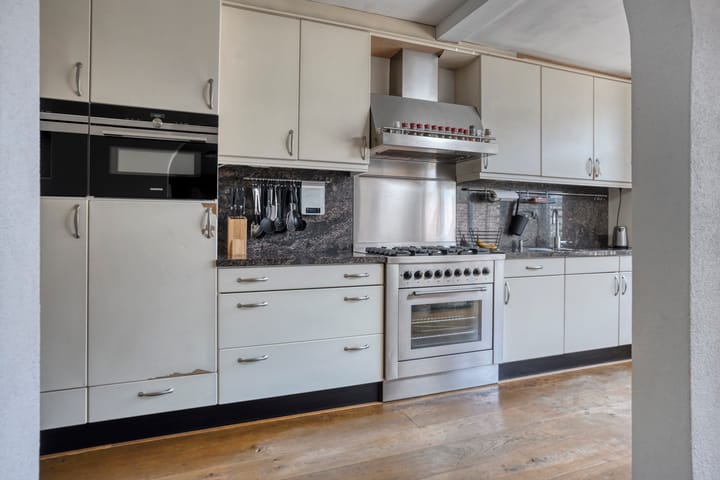 Photo 13 of Karel de Stoutestraat 34