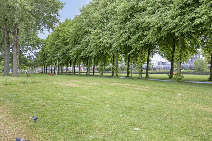 Foto 40 van Westerbeekstraat 15-A