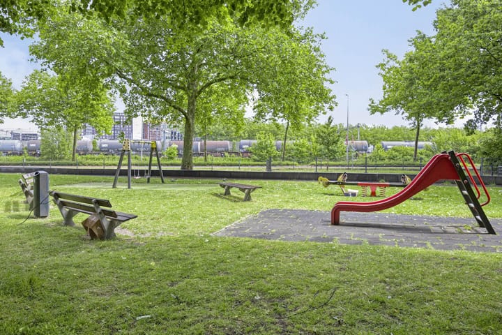 Foto 41 van Westerbeekstraat 15-A