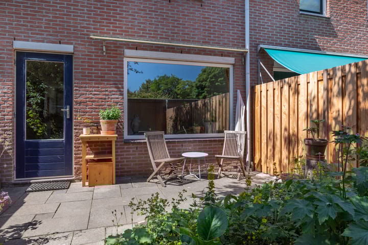 Foto 13 van J. Dixlaan 17