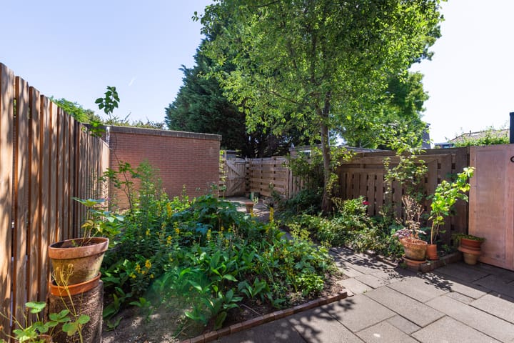 Foto 15 van J. Dixlaan 17