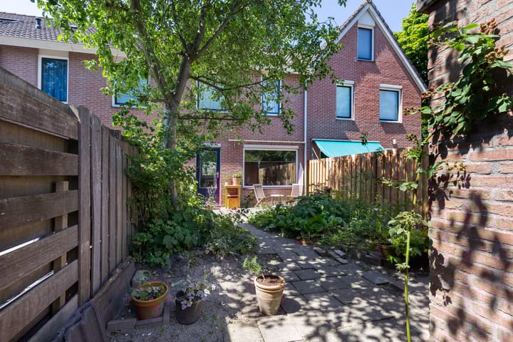 Foto 16 van J. Dixlaan 17