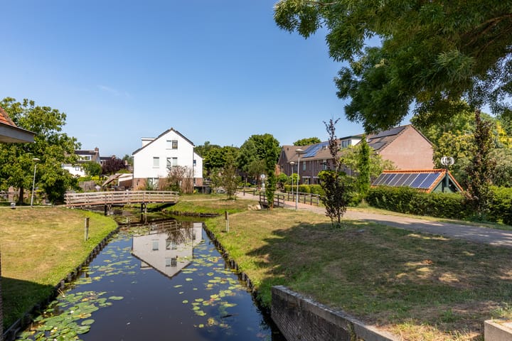 Foto 30 van J. Dixlaan 17