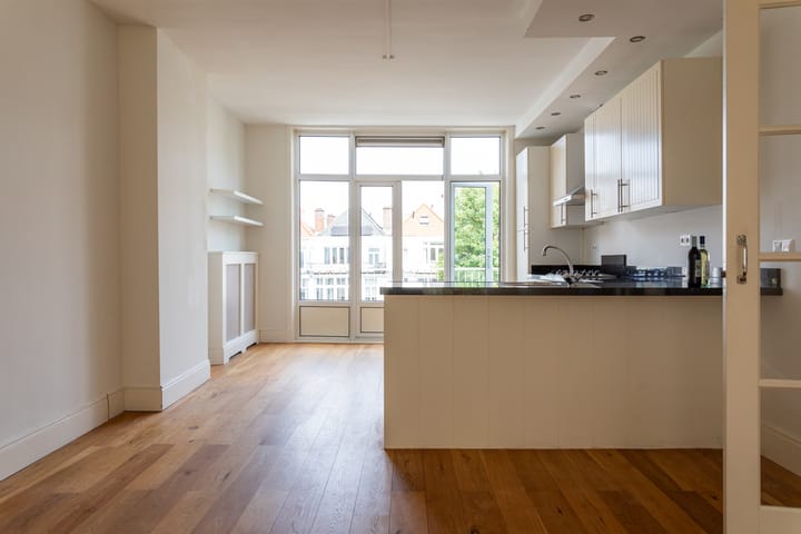 Foto 2 van Van Kinsbergenstraat 121-A