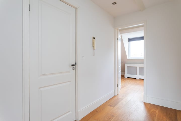 Foto 24 van Van Kinsbergenstraat 121-A