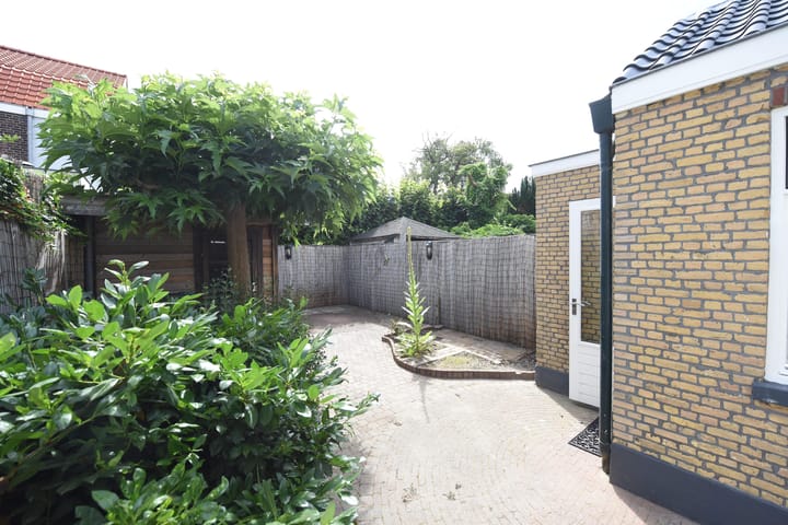 Foto 15 van Arnold Hoogvlietstraat 5