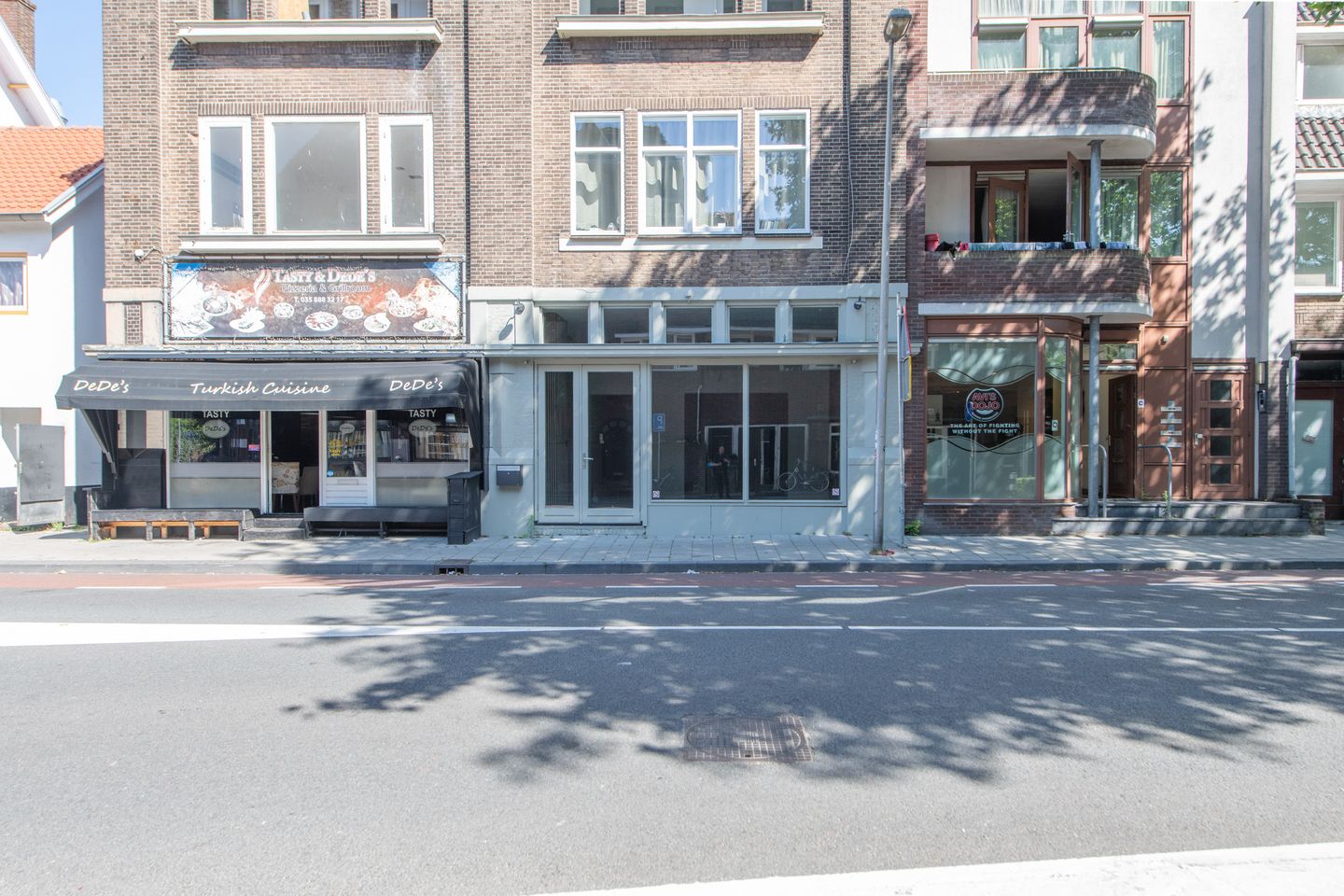 Bekijk foto 2 van Generaal de la Reijlaan 26