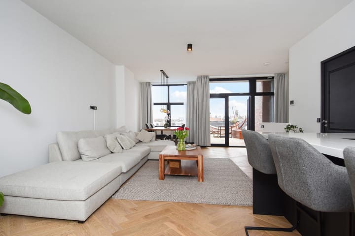 Photo 22 of Anton de Haenstraat 90