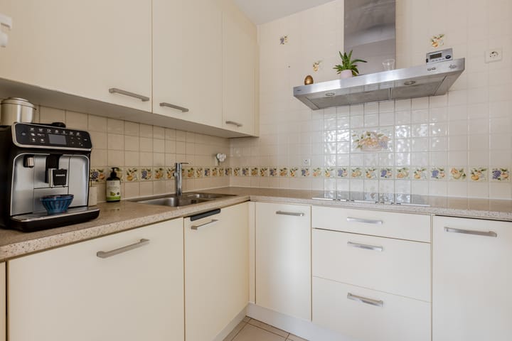 Foto 15 van Van Waerschutstraat 19-B