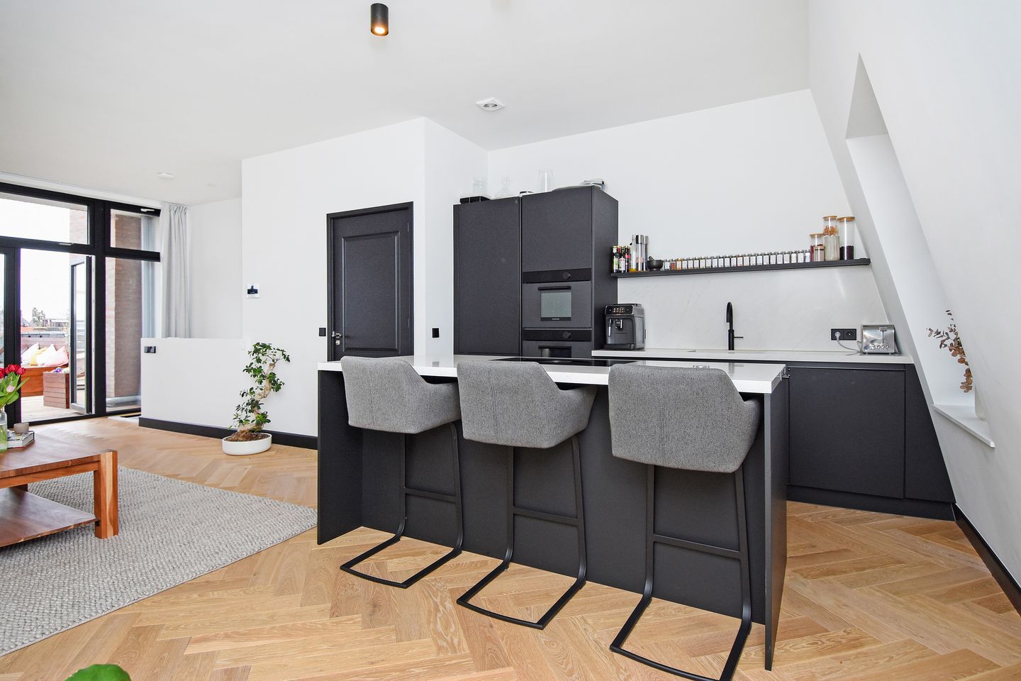 Photo 29 of Anton de Haenstraat 90