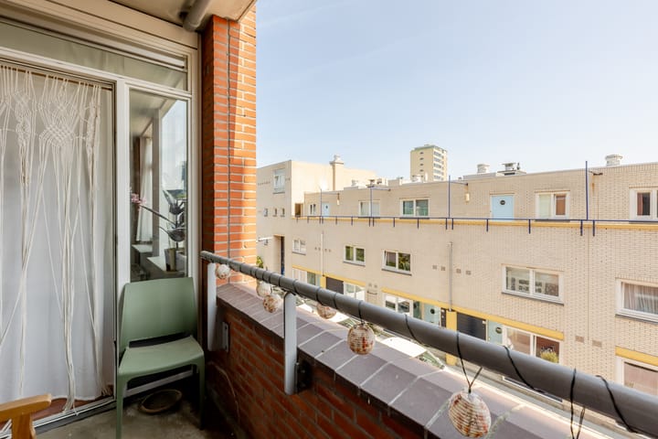 Foto 22 van Van Waerschutstraat 19-B