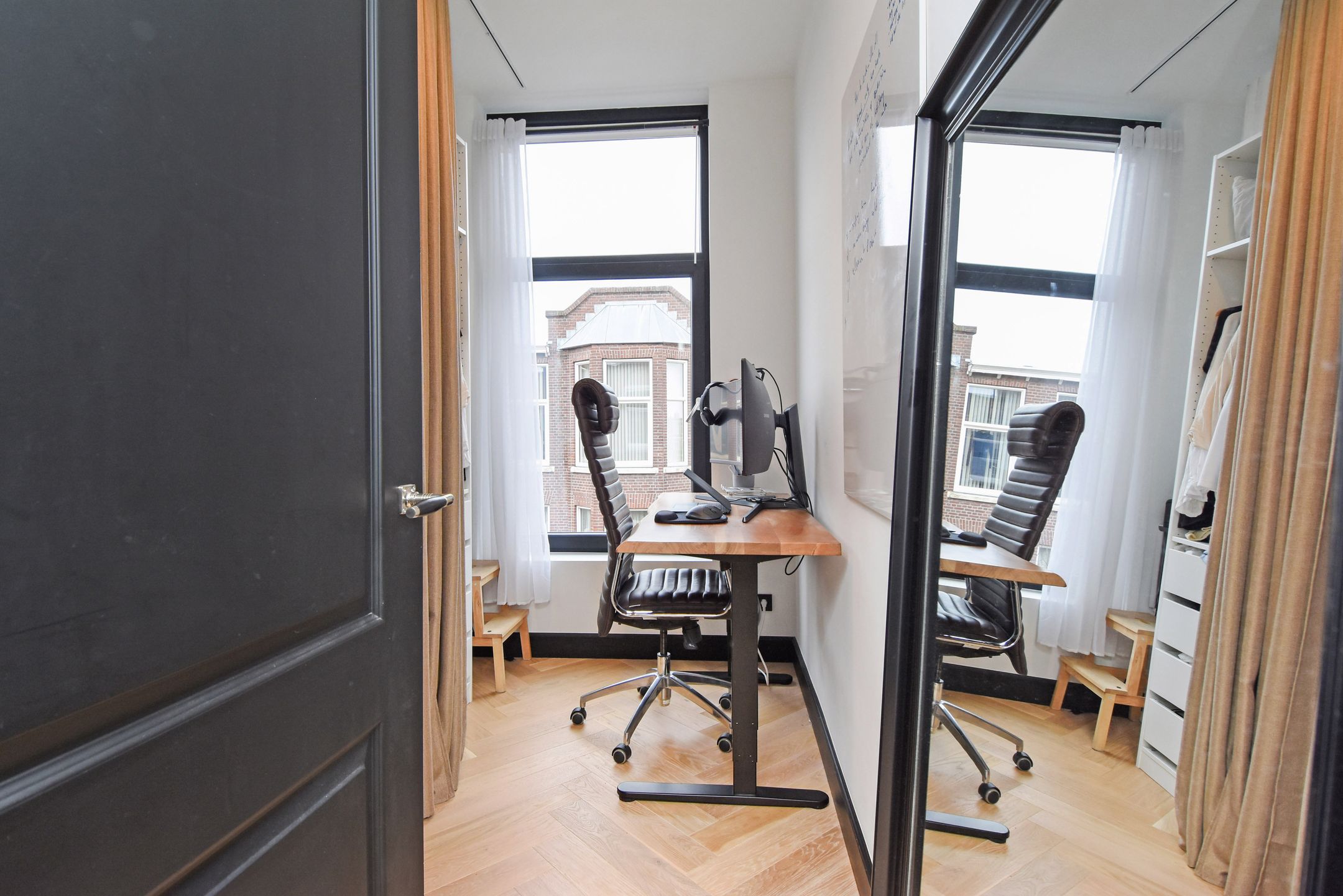 Photo 48 of Anton de Haenstraat 90