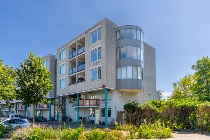 Foto 4 van Aartsbisschop Romerostraat 173