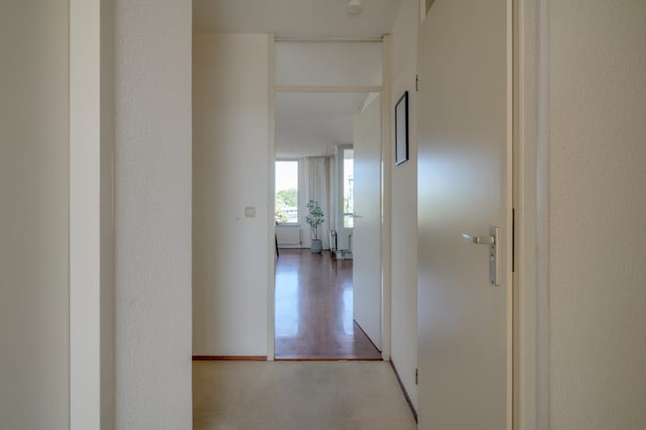 Foto 11 van Aartsbisschop Romerostraat 173