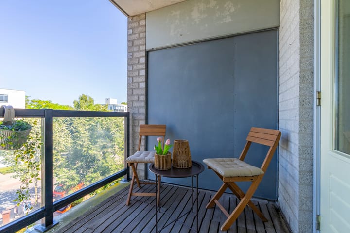 Foto 24 van Aartsbisschop Romerostraat 173