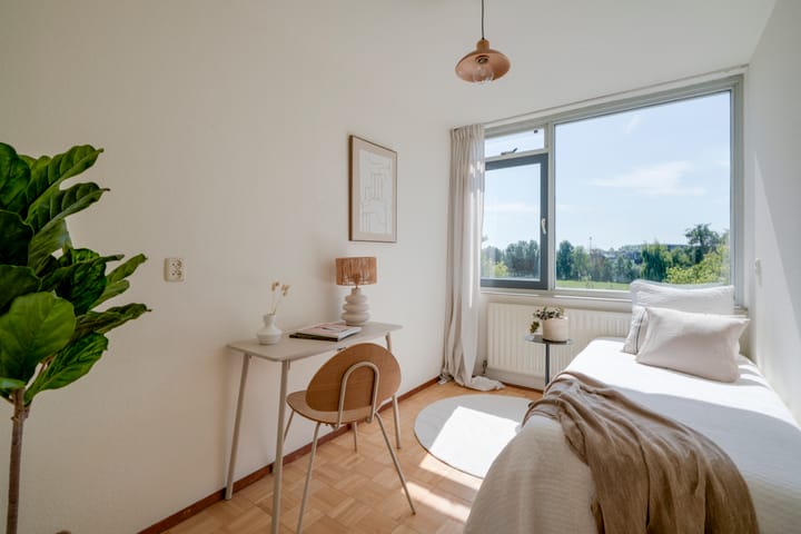 Foto 28 van Aartsbisschop Romerostraat 173