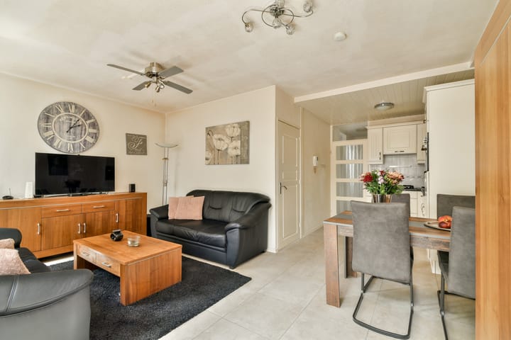 Photo 2 of Oosthavenplaats 19