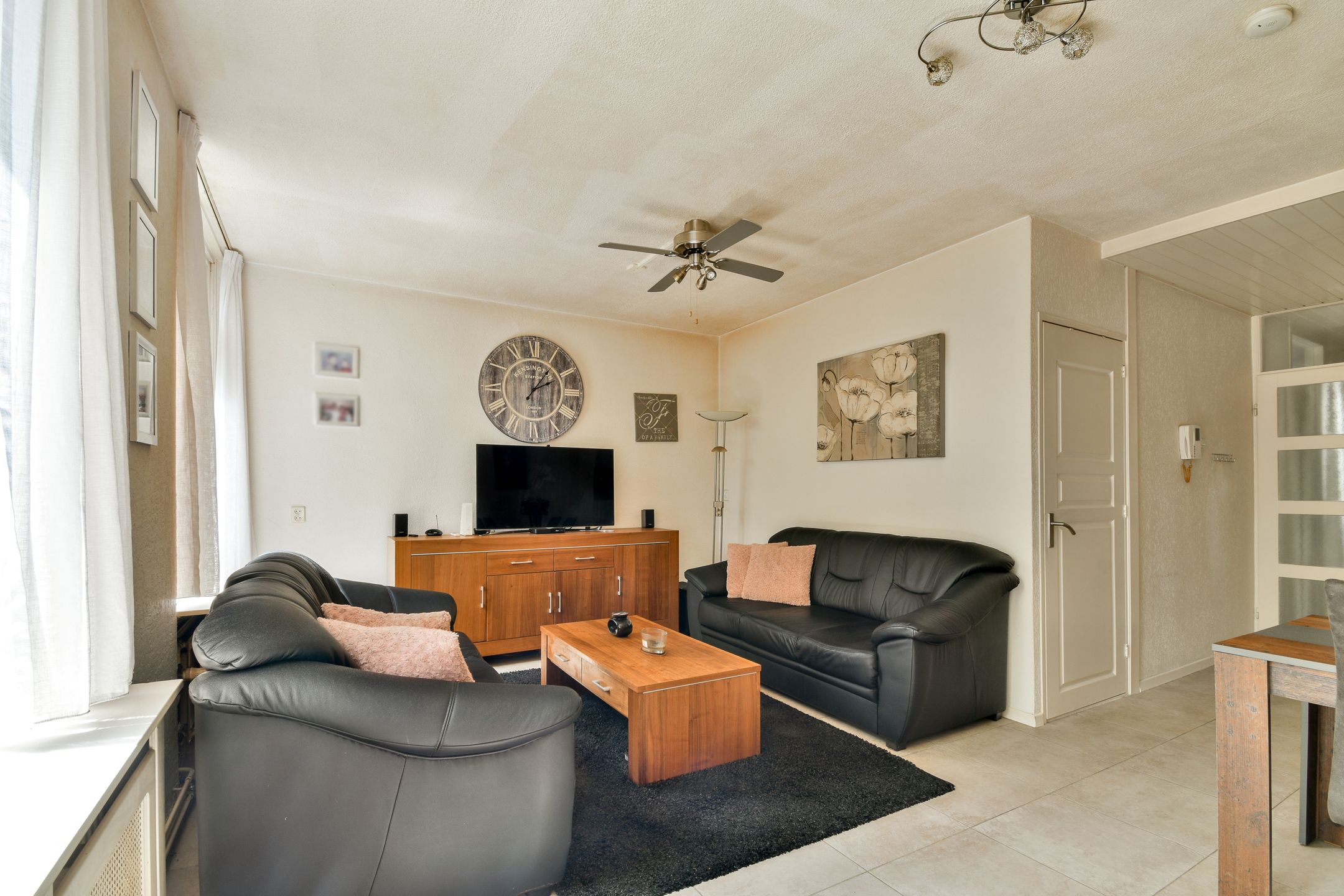 Photo 12 of Oosthavenplaats 19