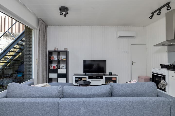 Photo 46 of Rijswaardsedijk 15-B