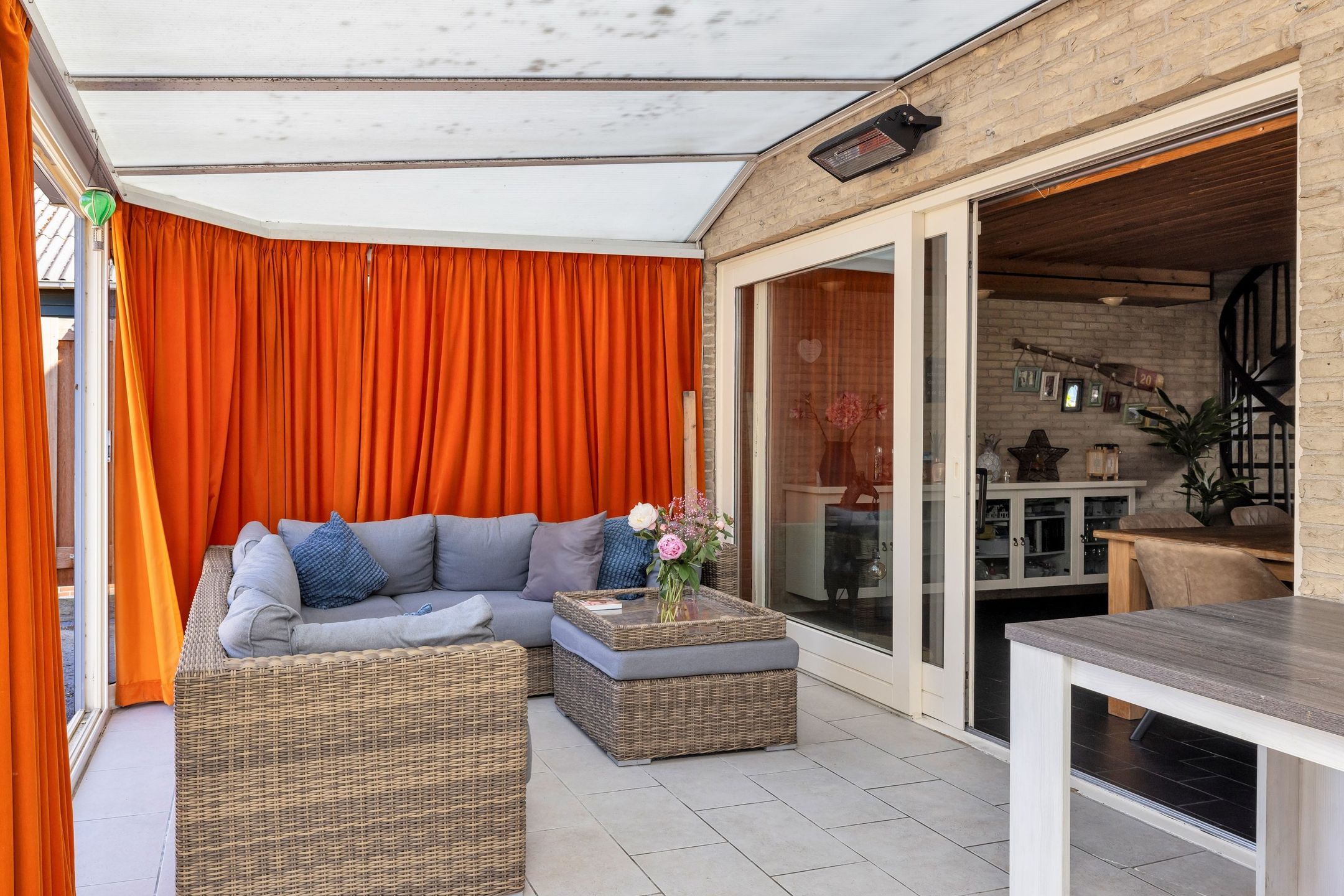 Foto 60 van Rijswaardsedijk 15-B