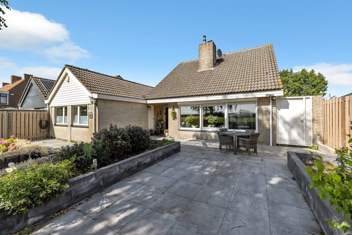 Photo 71 of Rijswaardsedijk 15-B