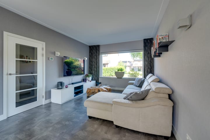 Photo 2 of Jaap Zwarthoedstraat 17