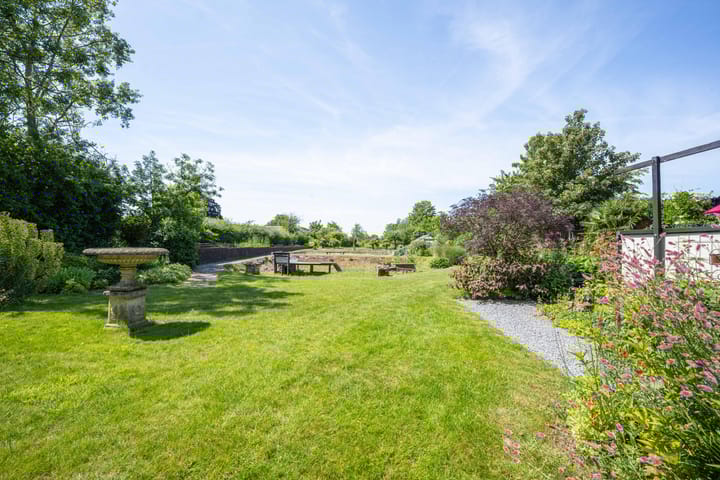 Foto 102 van Garststraat 1