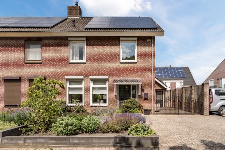 Foto 1 van Korenbloemstraat 6