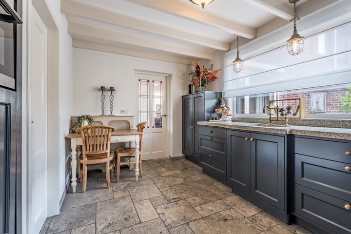 Foto 9 van Korenbloemstraat 6