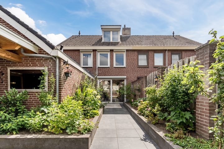 Foto 25 van Korenbloemstraat 6