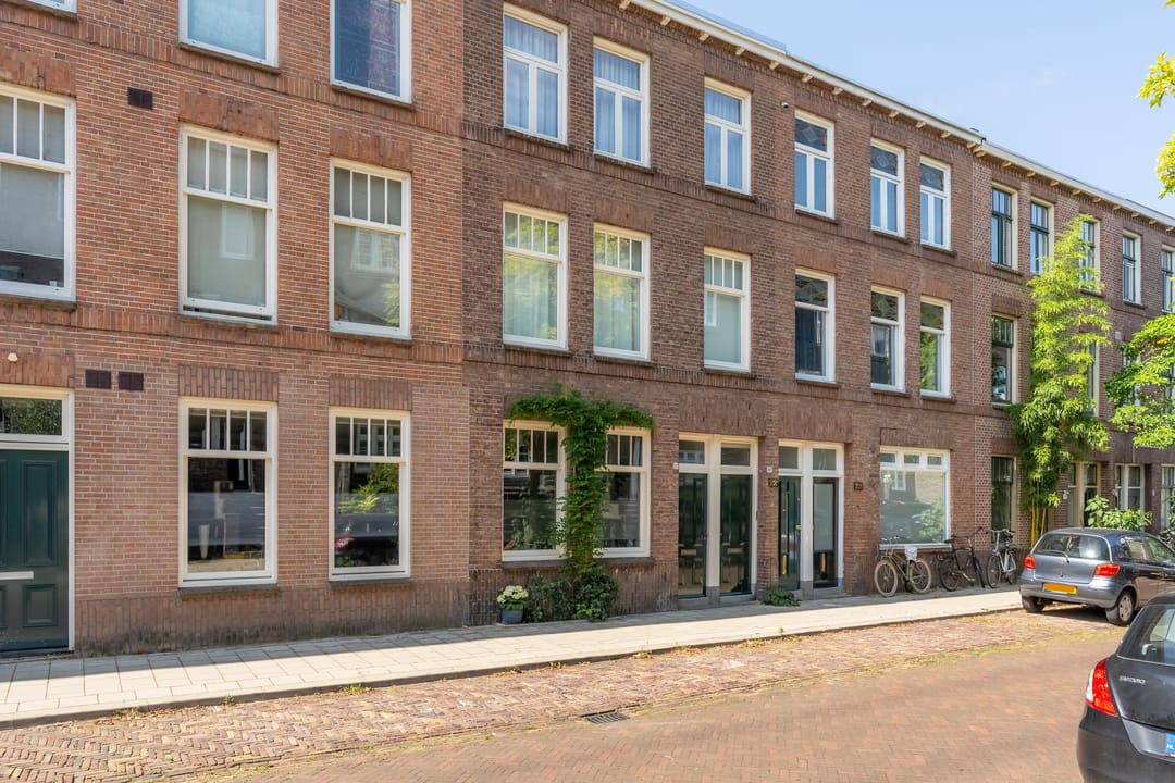 Photo 1 of Admiraal van Gentstraat 20