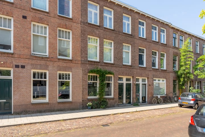 Photo 1 of Admiraal van Gentstraat 20