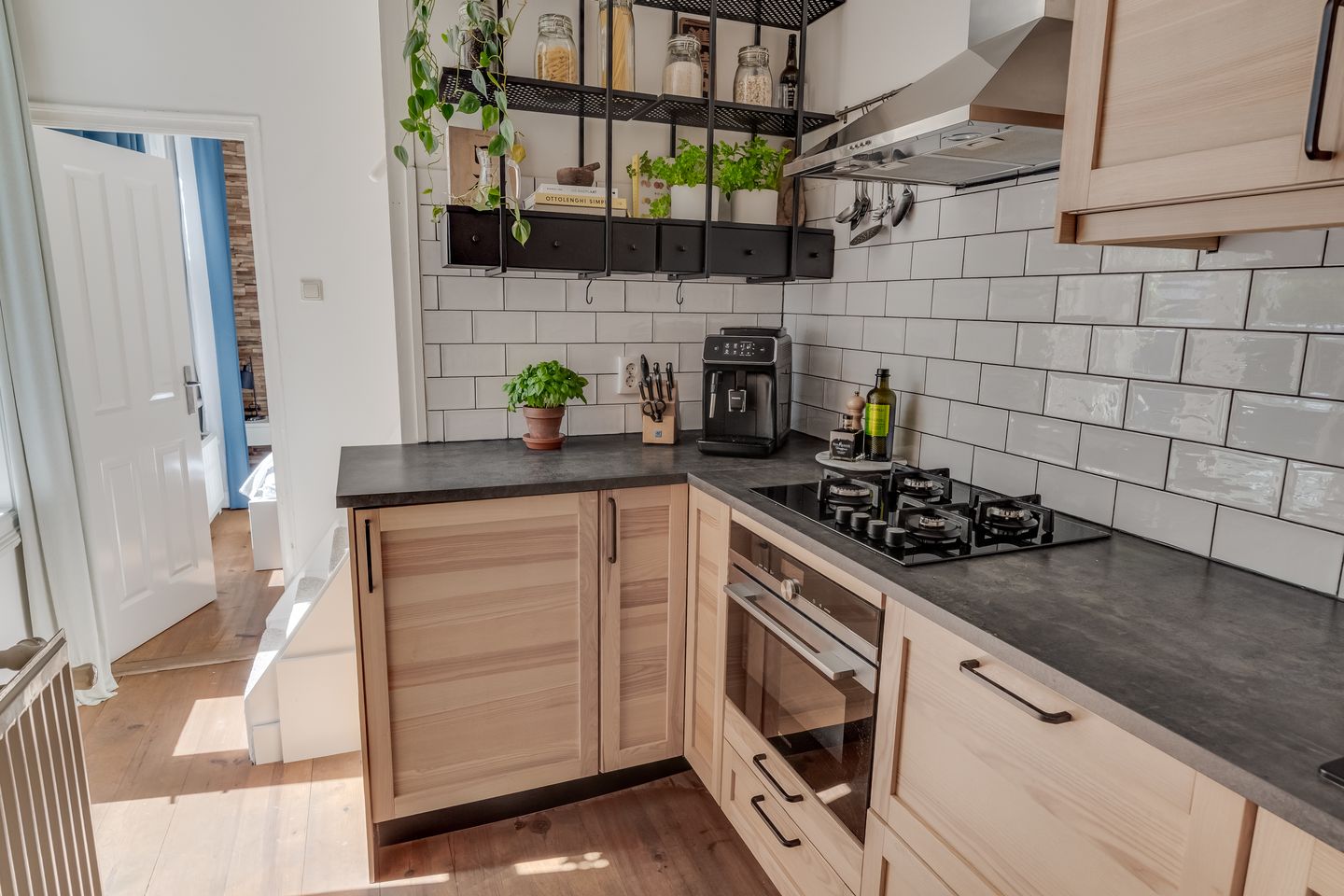 Photo 19 of Admiraal van Gentstraat 20