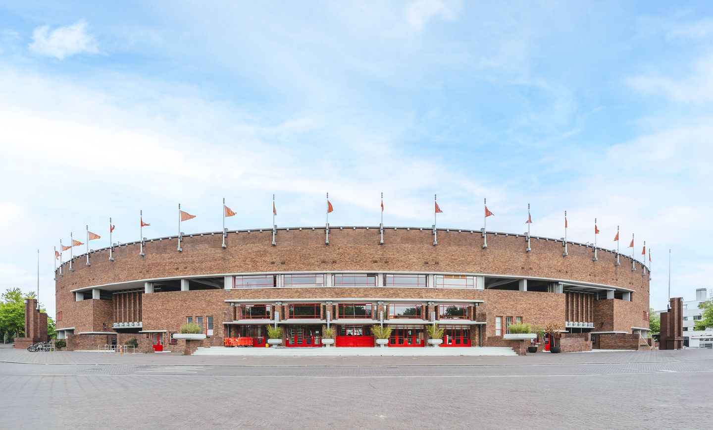 Bekijk foto 1 van Olympisch Stadion 24-28