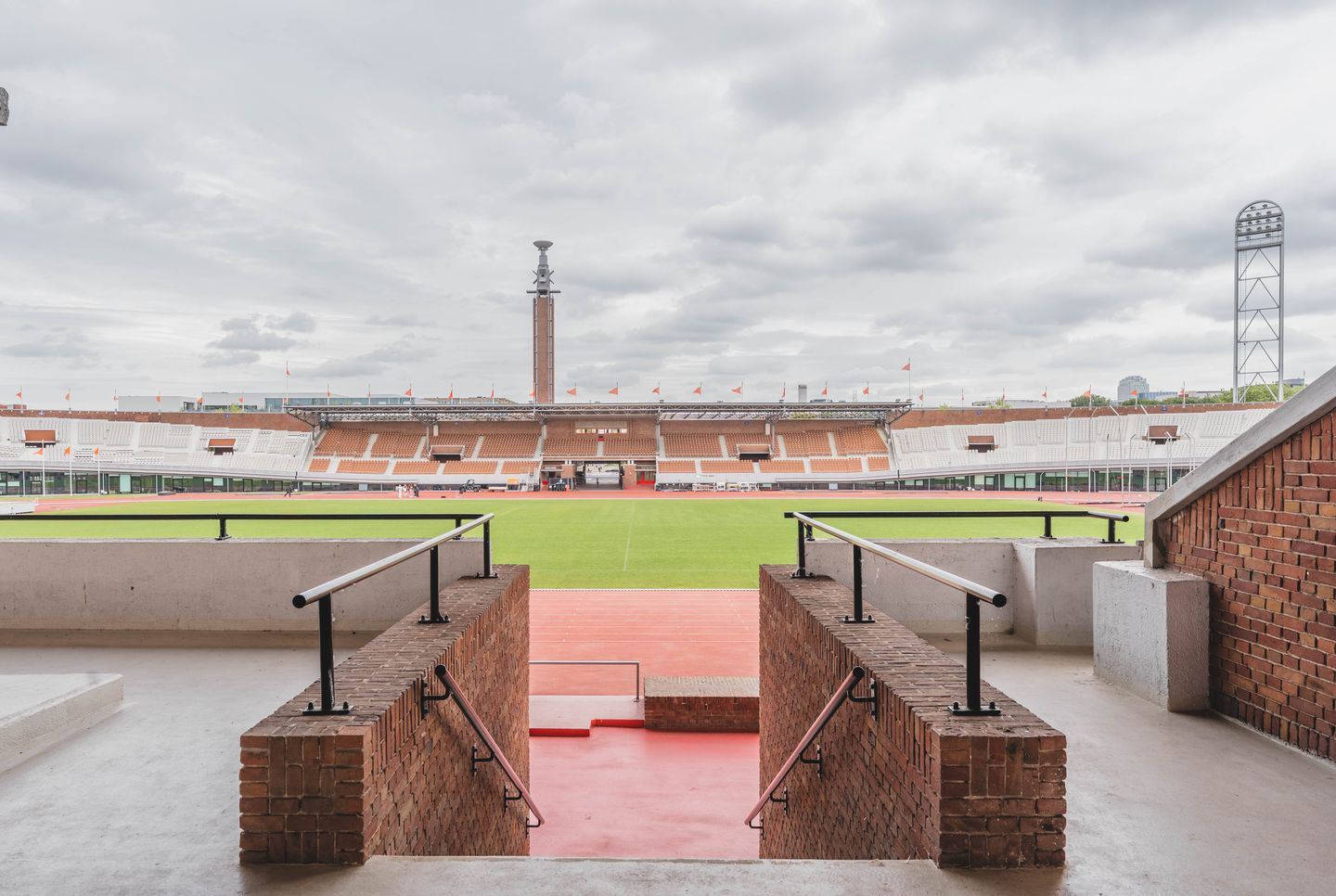 Bekijk foto 2 van Olympisch Stadion 24-28