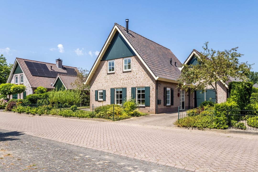 Foto 1 van Lindeselaak 7