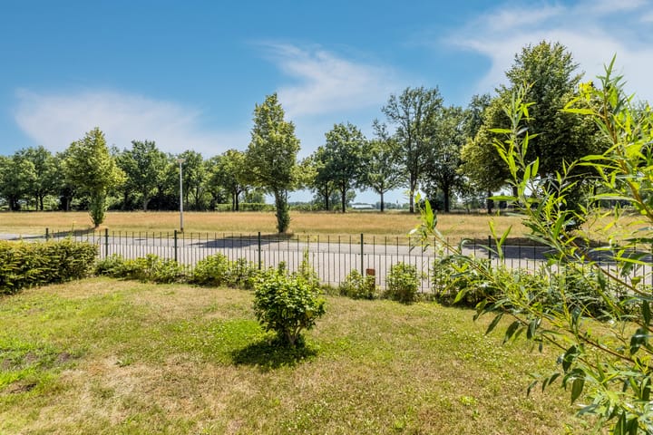 Foto 3 van Lindeselaak 7