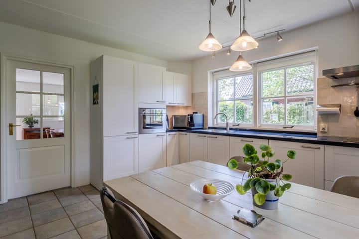 Foto 13 van Lindeselaak 7