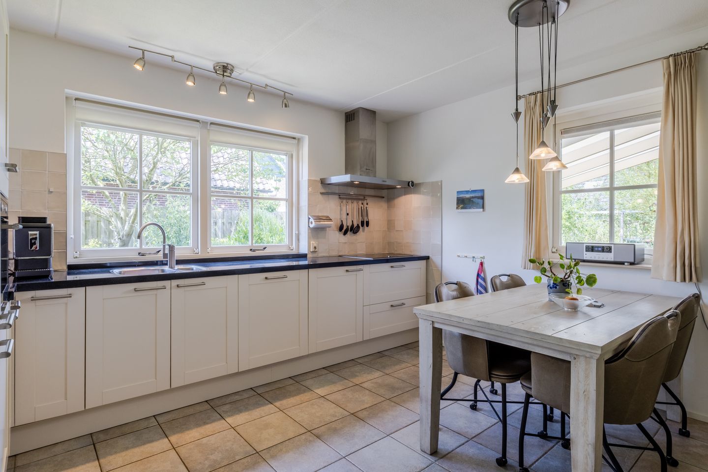 Foto 14 van Lindeselaak 7