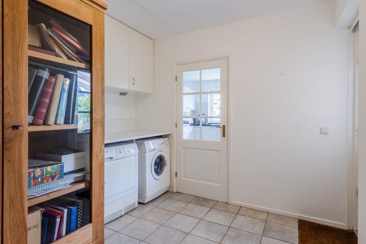 Foto 16 van Lindeselaak 7