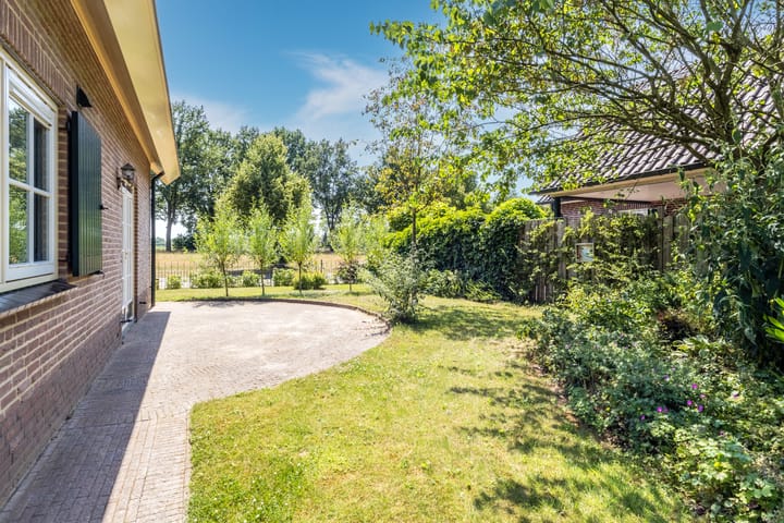 Foto 44 van Lindeselaak 7