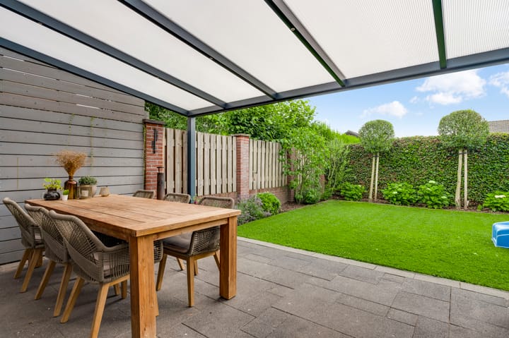 Foto 2 van Meester Schakenhof 11