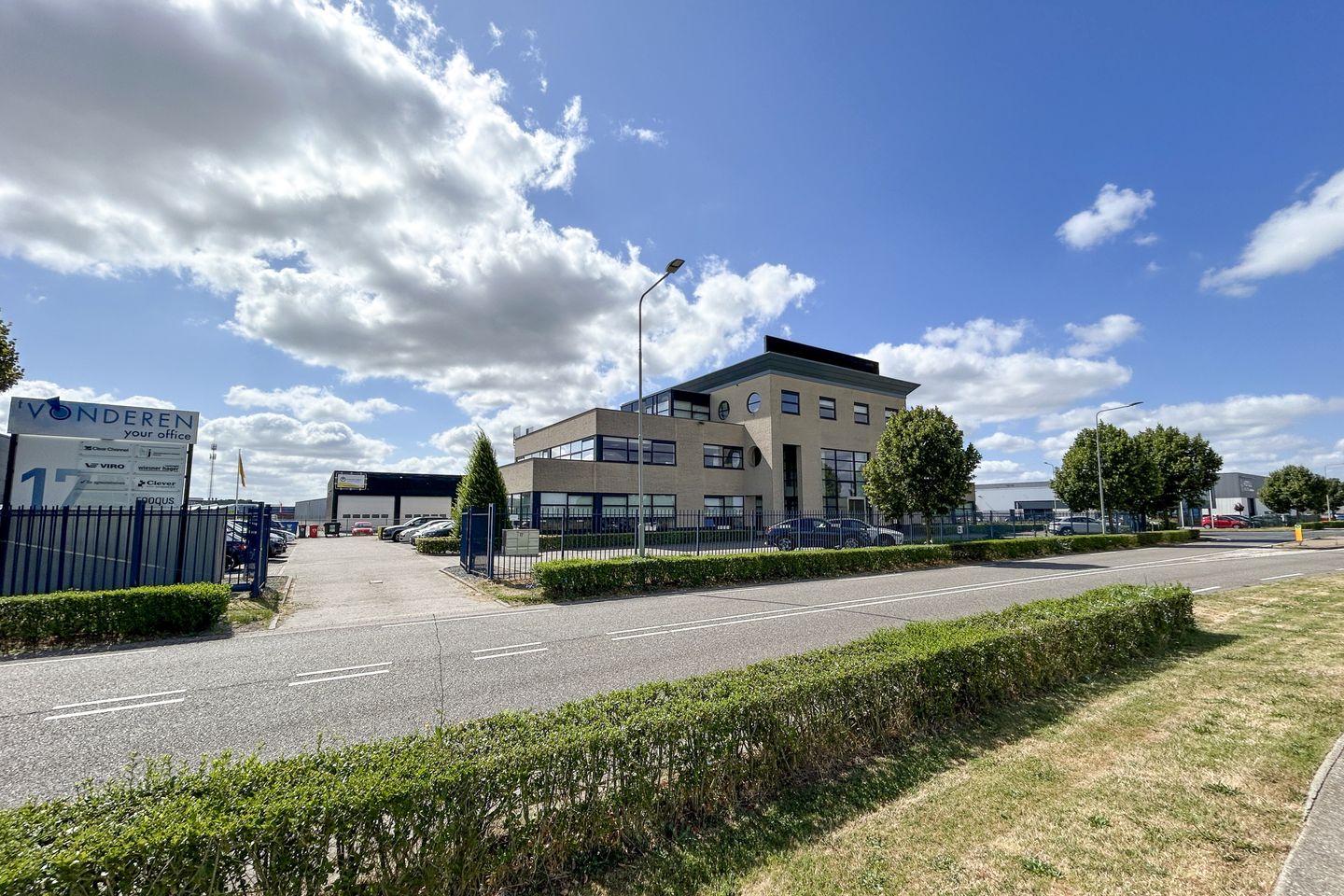 View photo 1 of Nobelweg 17