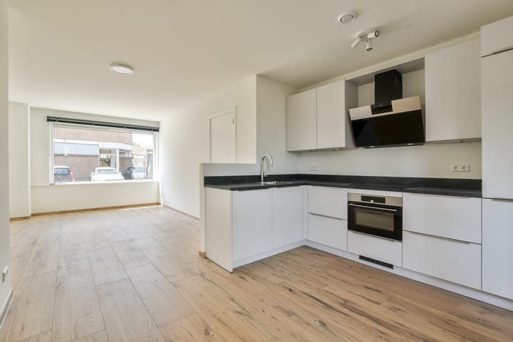 Foto 8 van Hertzogstraat 35