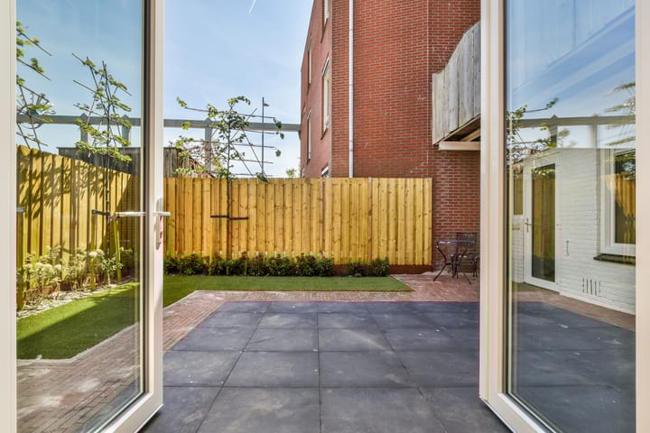 Foto 12 van Hertzogstraat 35