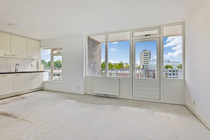 Photo 3 of Arent Janszoon Ernststraat 727-A