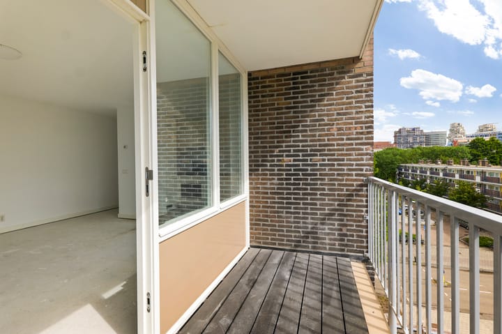 Photo 9 of Arent Janszoon Ernststraat 727-A