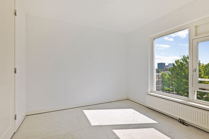 Photo 14 of Arent Janszoon Ernststraat 727-A