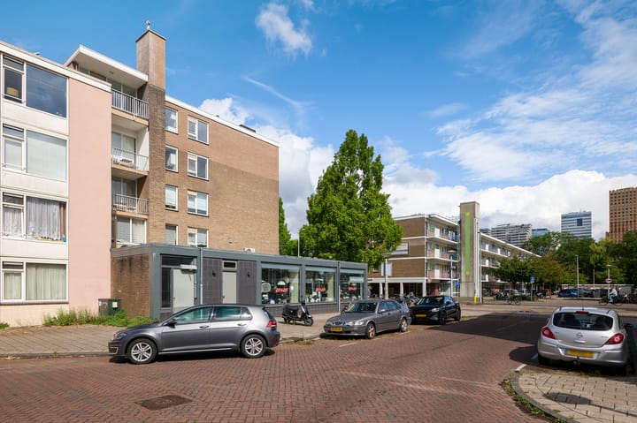 Photo 18 of Arent Janszoon Ernststraat 727-A